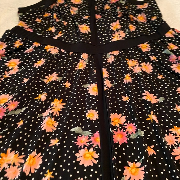 Torrid Black Floral Dress 2x - Picture 2 of 6